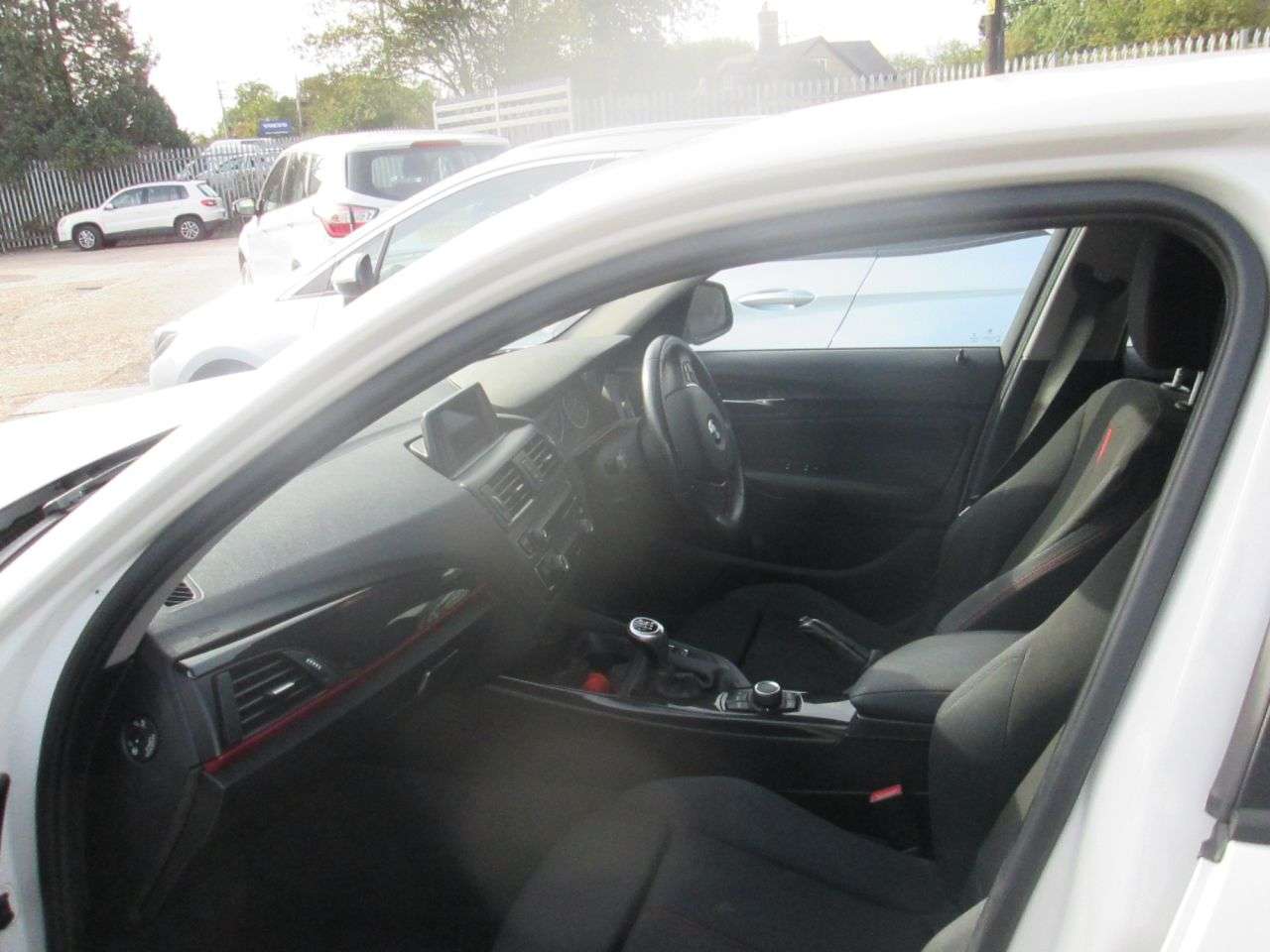 A 2014 BMW 1 SERIES 2.0 116d Sport Hatchback 5dr Diesel Manual Euro 5 (s/s) (116 ps) FSH + 2KEY A 2014 BMW 1 SERIES 2.0 116d Sport Hatchback 5dr Diesel Manual Euro 5 (s/s) (116 ps) FSH + 2KEY