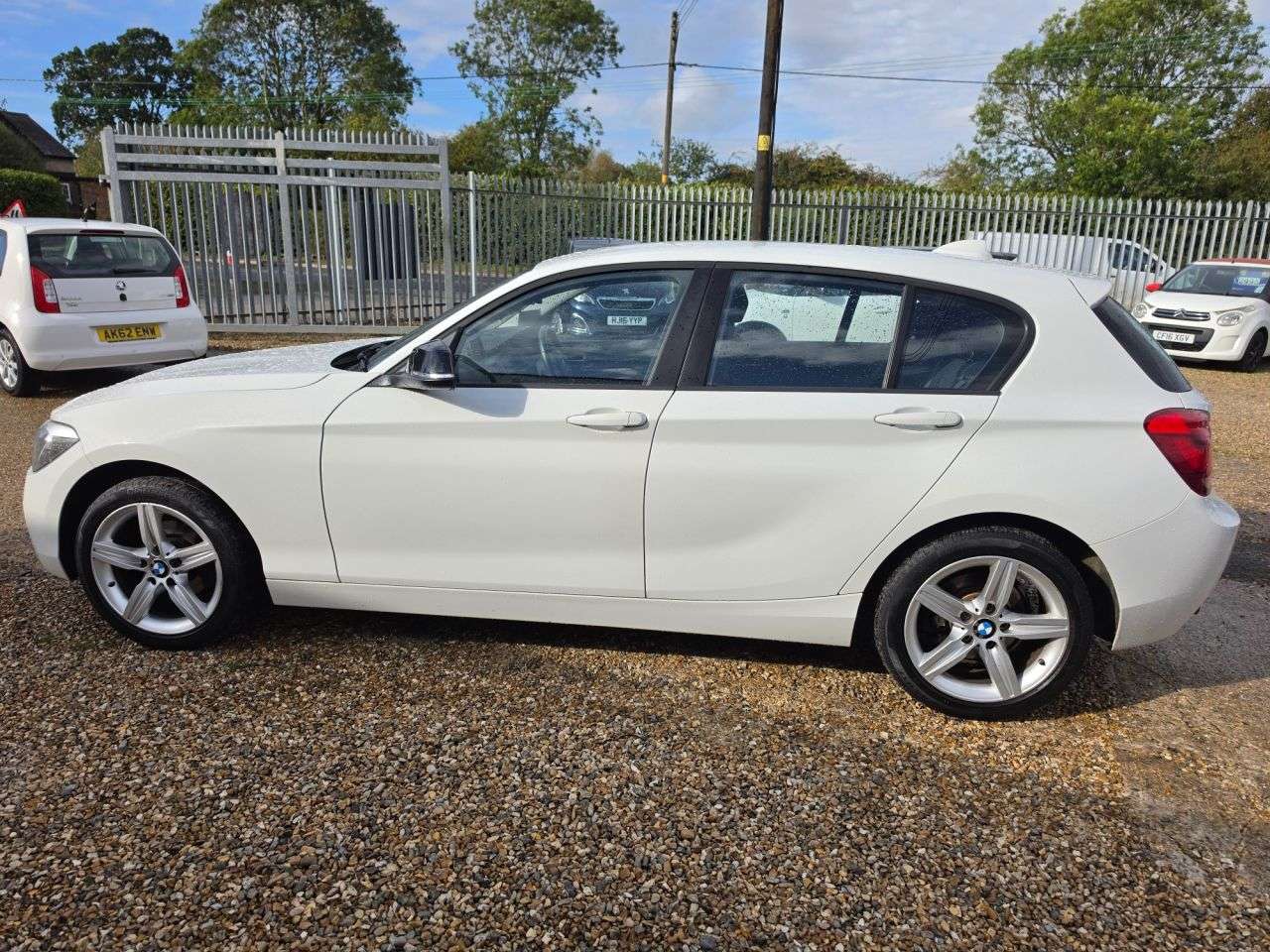 A 2014 BMW 1 SERIES 2.0 116d Sport Hatchback 5dr Diesel Manual Euro 5 (s/s) (116 ps) FSH + 2KEY A 2014 BMW 1 SERIES 2.0 116d Sport Hatchback 5dr Diesel Manual Euro 5 (s/s) (116 ps) FSH + 2KEY