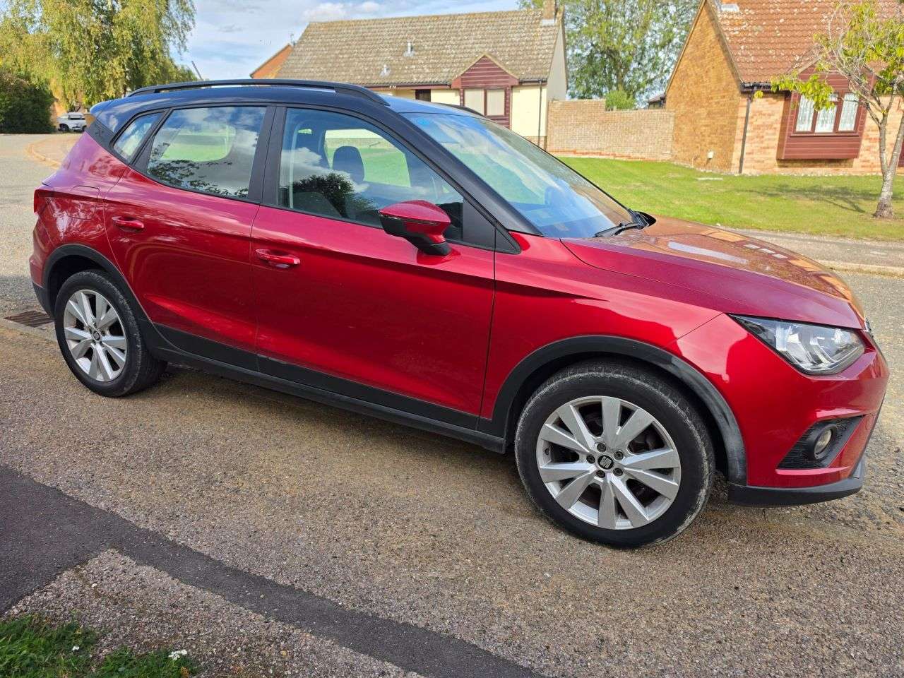 A 2018 SEAT ARONA 1.6 TDI SE Technology Lux SUV 5dr Diesel Manual Euro 6 (s/s) (115 ps) ADAPT A 2018 SEAT ARONA 1.6 TDI SE Technology Lux SUV 5dr Diesel Manual Euro 6 (s/s) (115 ps) ADAPT