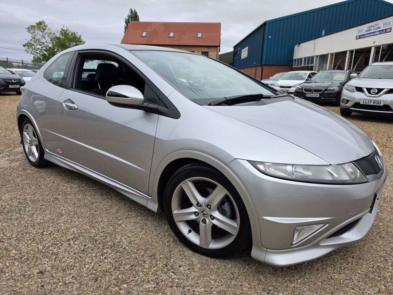 A 2011 HONDA CIVIC 1.8 i-VTEC Type S GT Hatchback 3dr Petrol Manual (155 g/km, 138 bhp) DUAL Z A 2011 HONDA CIVIC 1.8 i-VTEC Type S GT Hatchback 3dr Petrol Manual (155 g/km, 138 bhp) DUAL Z