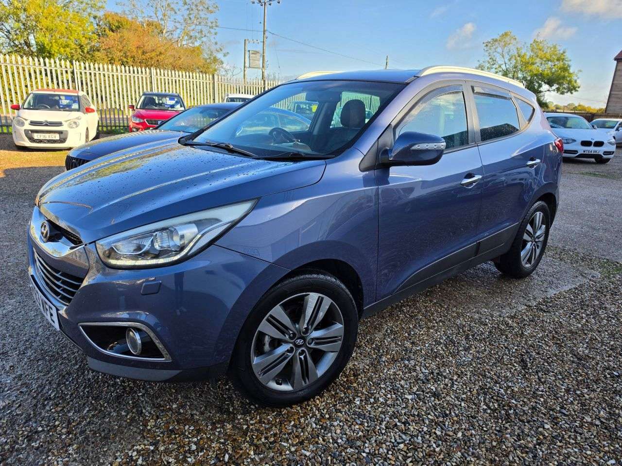A 2013 HYUNDAI IX35 2.0 CRDi Premium SUV 5dr Diesel Manual 4WD Euro 5 (134 bhp) SAT NAV + REVER A 2013 HYUNDAI IX35 2.0 CRDi Premium SUV 5dr Diesel Manual 4WD Euro 5 (134 bhp) SAT NAV + REVER
