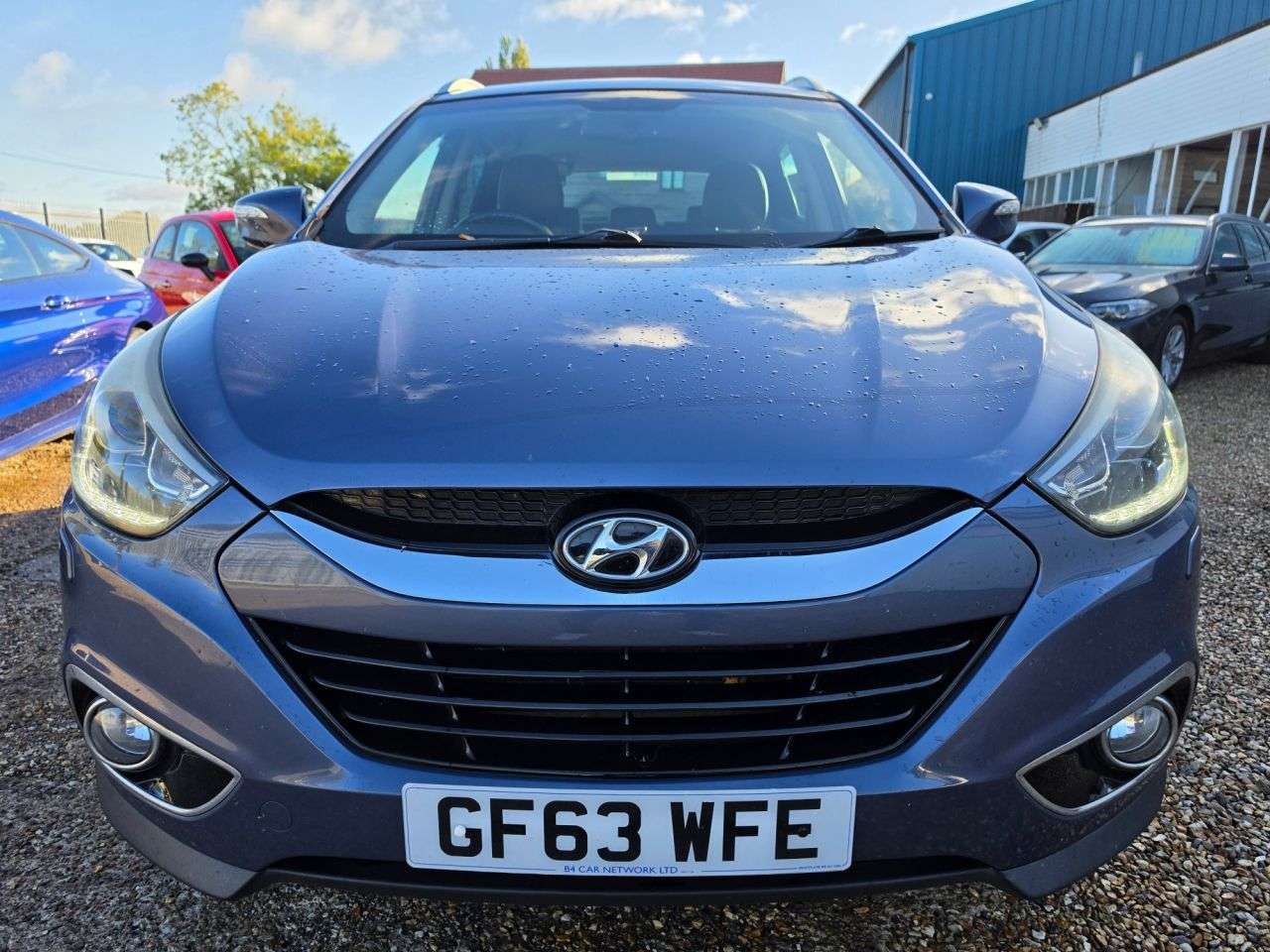 A 2013 HYUNDAI IX35 2.0 CRDi Premium SUV 5dr Diesel Manual 4WD Euro 5 (134 bhp) SAT NAV + REVER A 2013 HYUNDAI IX35 2.0 CRDi Premium SUV 5dr Diesel Manual 4WD Euro 5 (134 bhp) SAT NAV + REVER