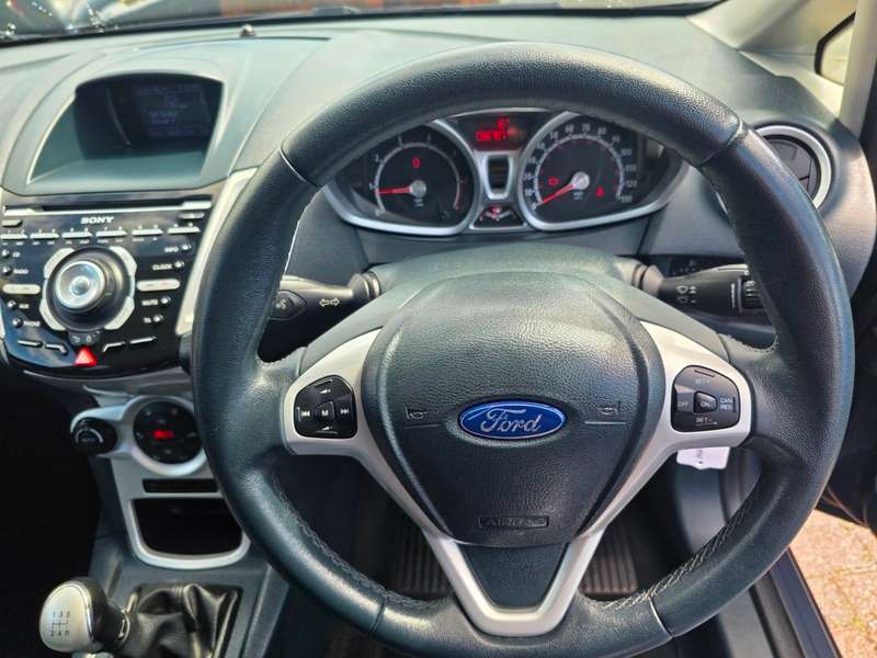 2011 FORD FIESTA 2011 FORD FIESTA