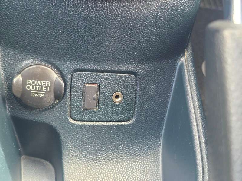 2011 FORD FIESTA 2011 FORD FIESTA