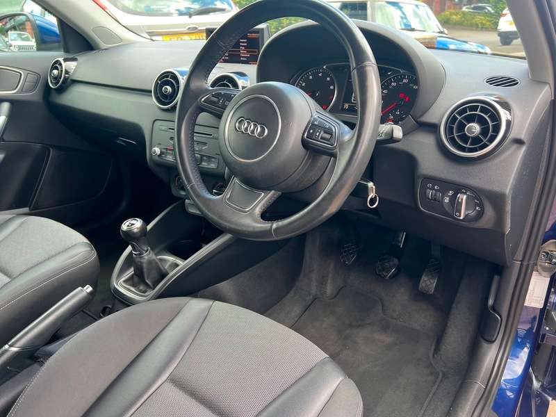 2012 AUDI A1 2012 AUDI A1