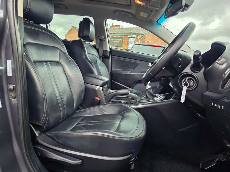 A 2013 KIA SPORTAGE CRDI 3 A 2013 KIA SPORTAGE CRDI 3