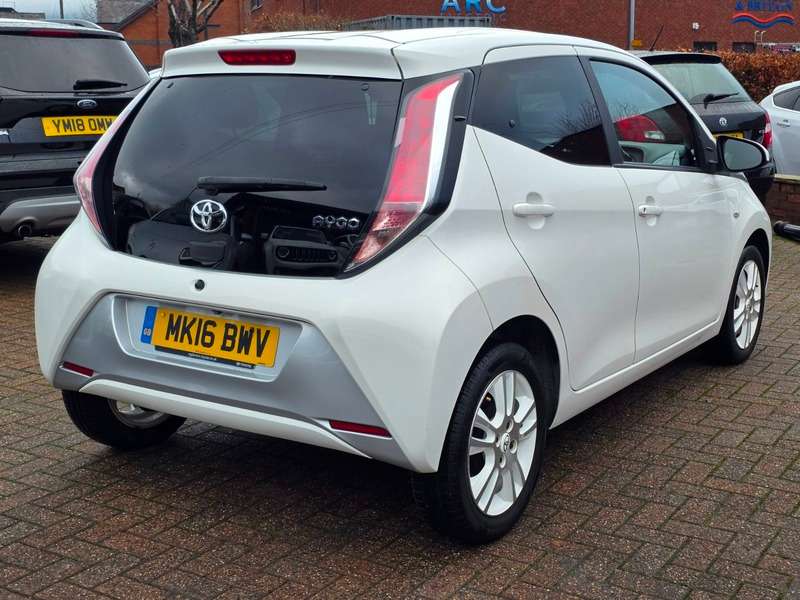 2016 TOYOTA AYGO 2016 TOYOTA AYGO