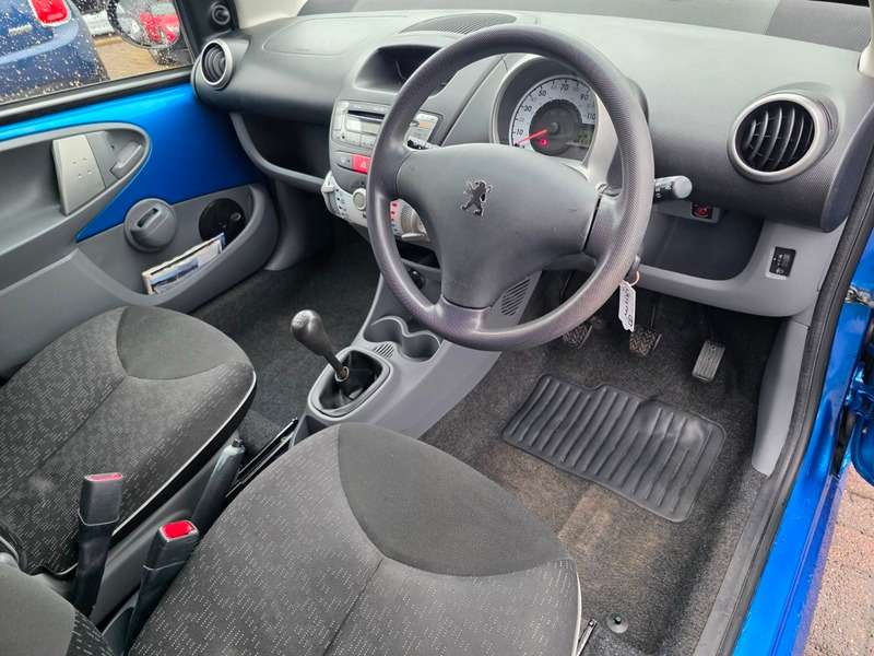 2012 PEUGEOT 107 2012 PEUGEOT 107