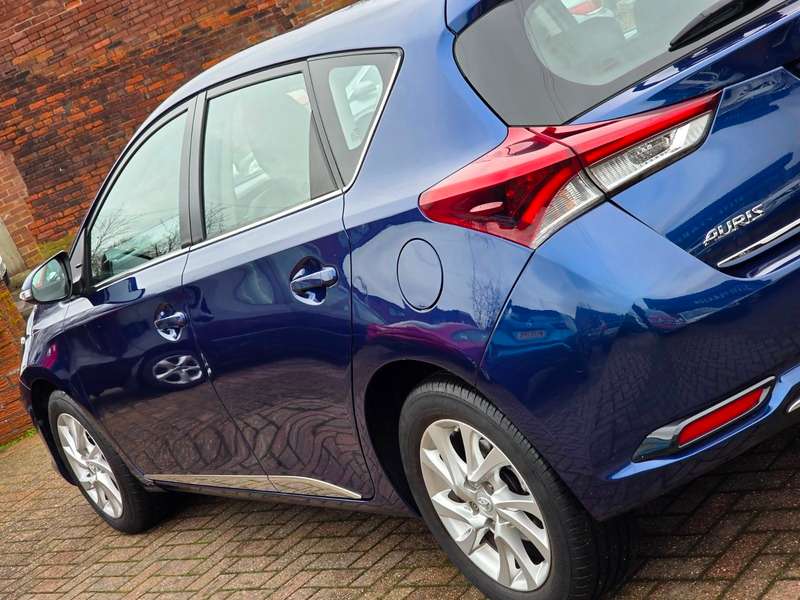2018 TOYOTA AURIS 2018 TOYOTA AURIS