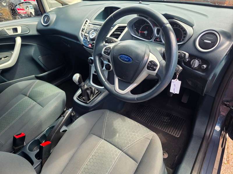 2011 FORD FIESTA 2011 FORD FIESTA