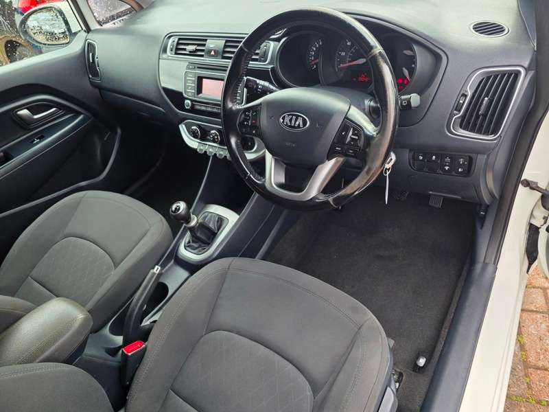 2015 KIA RIO 2015 KIA RIO