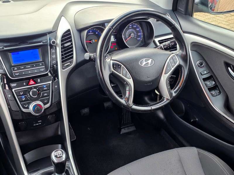 2015 HYUNDAI I30 2015 HYUNDAI I30