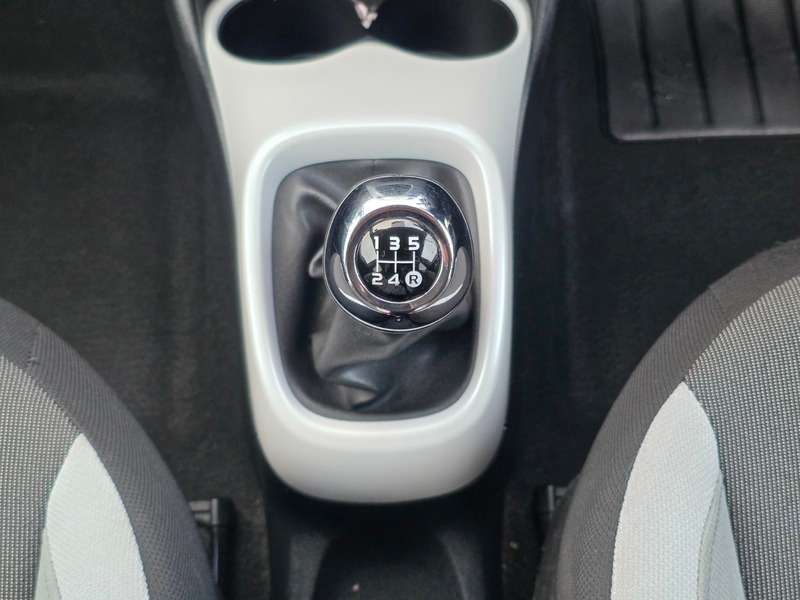 2016 TOYOTA AYGO 2016 TOYOTA AYGO