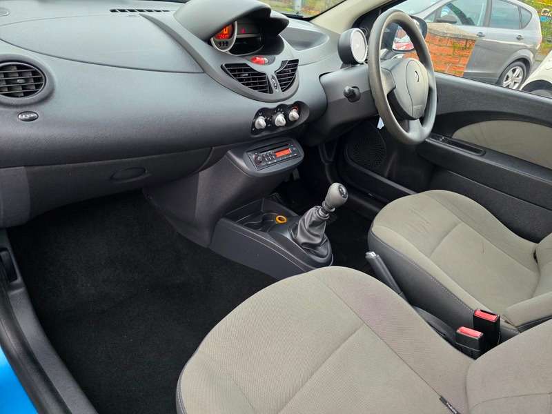 2011 RENAULT TWINGO 2011 RENAULT TWINGO
