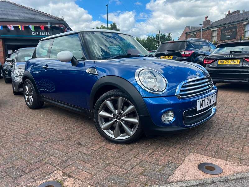 A 2012 MINI MINI COOPER LONDON 2012 EDITION A 2012 MINI MINI COOPER LONDON 2012 EDITION