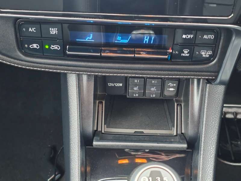 2018 TOYOTA AURIS 2018 TOYOTA AURIS