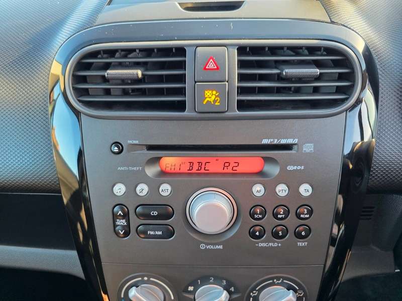 2013 SUZUKI SPLASH 2013 SUZUKI SPLASH