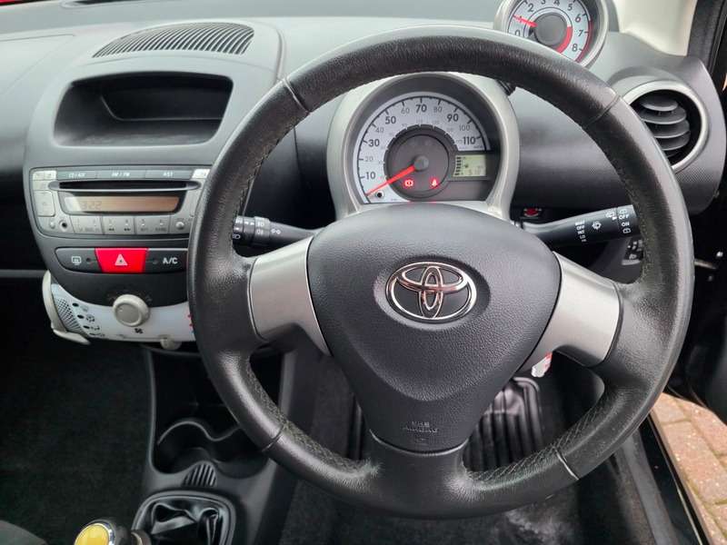 2013 TOYOTA AYGO 2013 TOYOTA AYGO