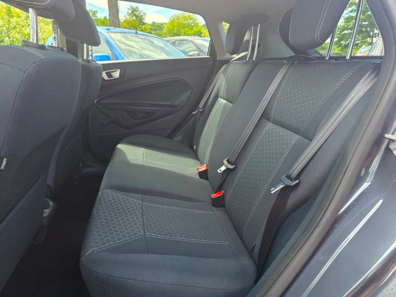 2011 FORD FIESTA 2011 FORD FIESTA