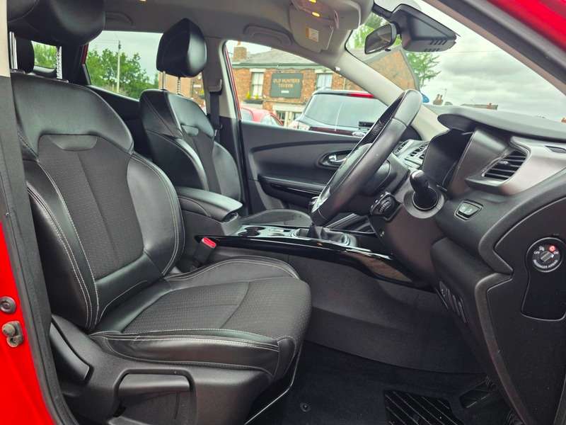 A 2018 RENAULT KADJAR DYNAMIQUE S NAV TCE A 2018 RENAULT KADJAR DYNAMIQUE S NAV TCE