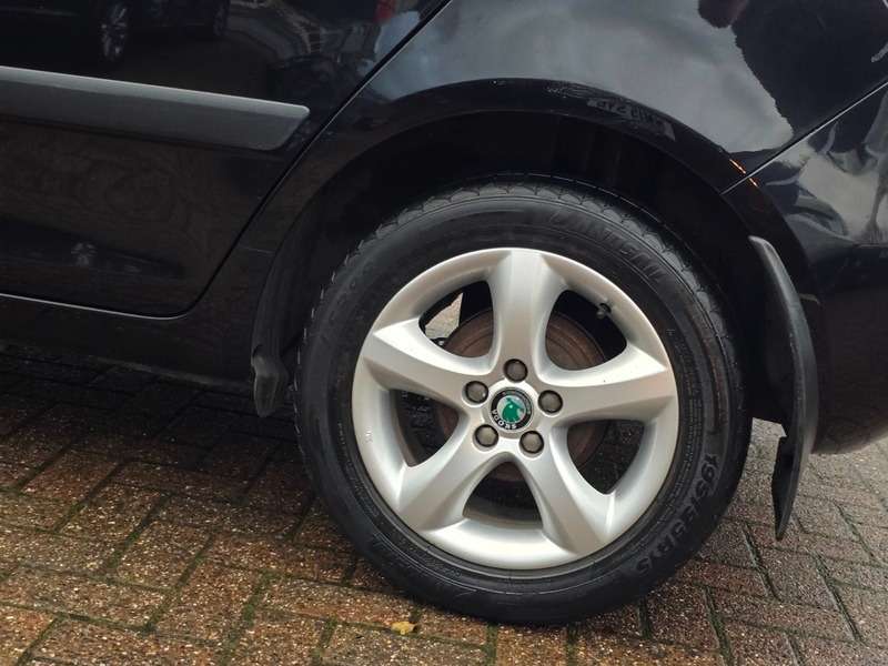 2012 SKODA FABIA 2012 SKODA FABIA