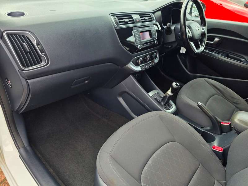 2015 KIA RIO 2015 KIA RIO