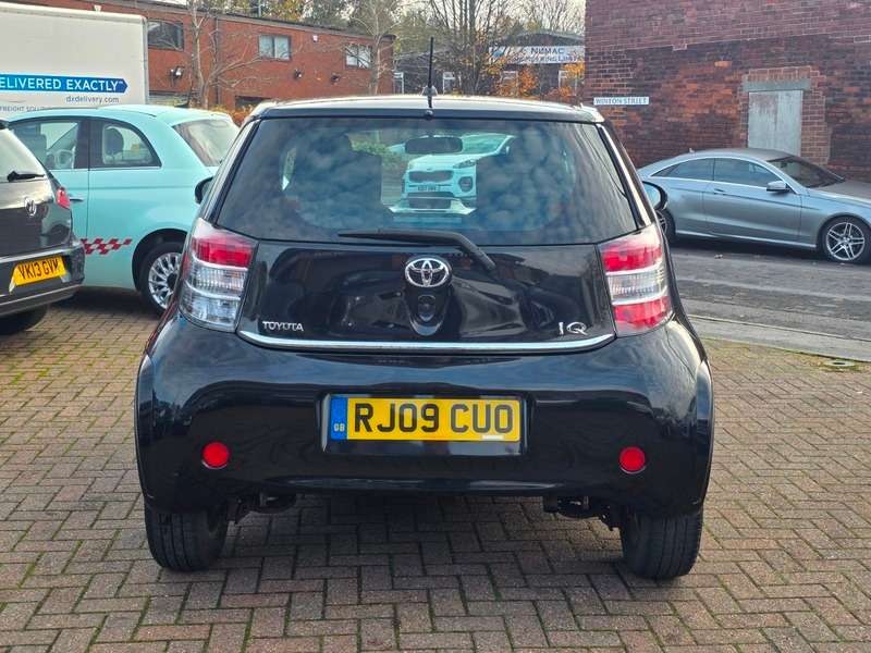 2009 TOYOTA IQ 2009 TOYOTA IQ