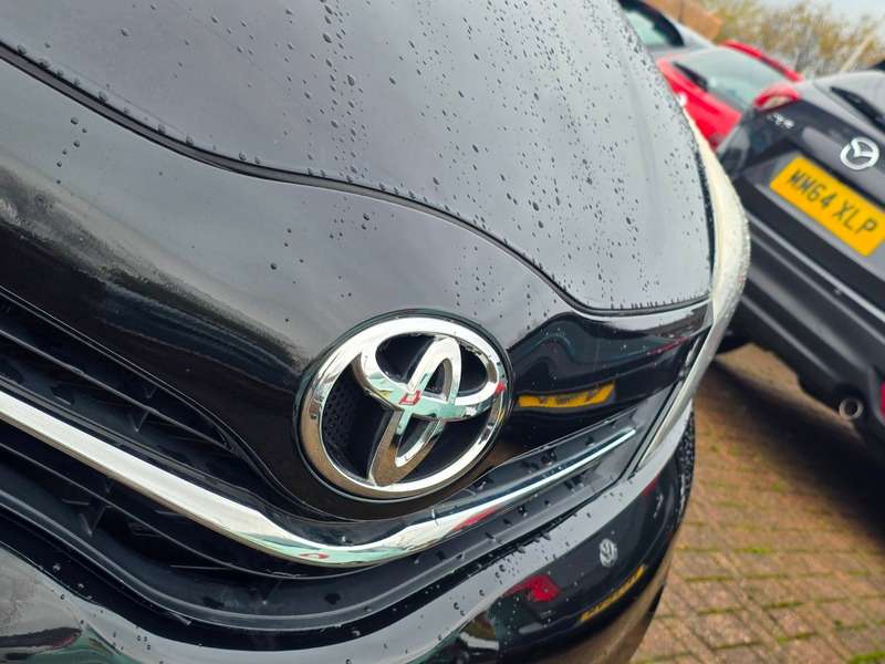 2012 TOYOTA YARIS 2012 TOYOTA YARIS