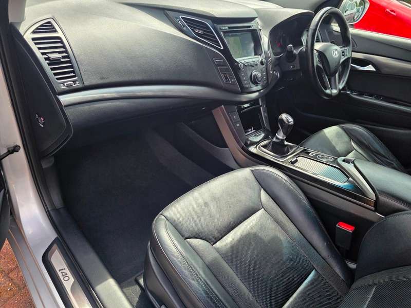 2015 HYUNDAI I40 2015 HYUNDAI I40
