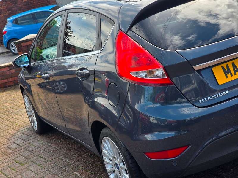 2011 FORD FIESTA 2011 FORD FIESTA