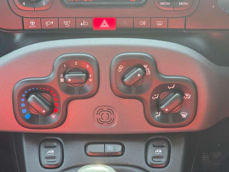 2015 FIAT PANDA 2015 FIAT PANDA
