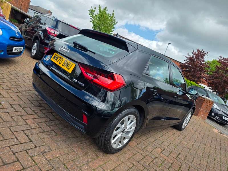 2021 AUDI A1 2021 AUDI A1