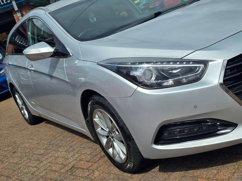 2015 HYUNDAI I40 2015 HYUNDAI I40