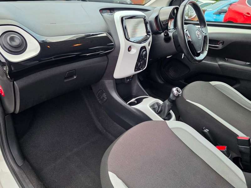 2016 TOYOTA AYGO 2016 TOYOTA AYGO