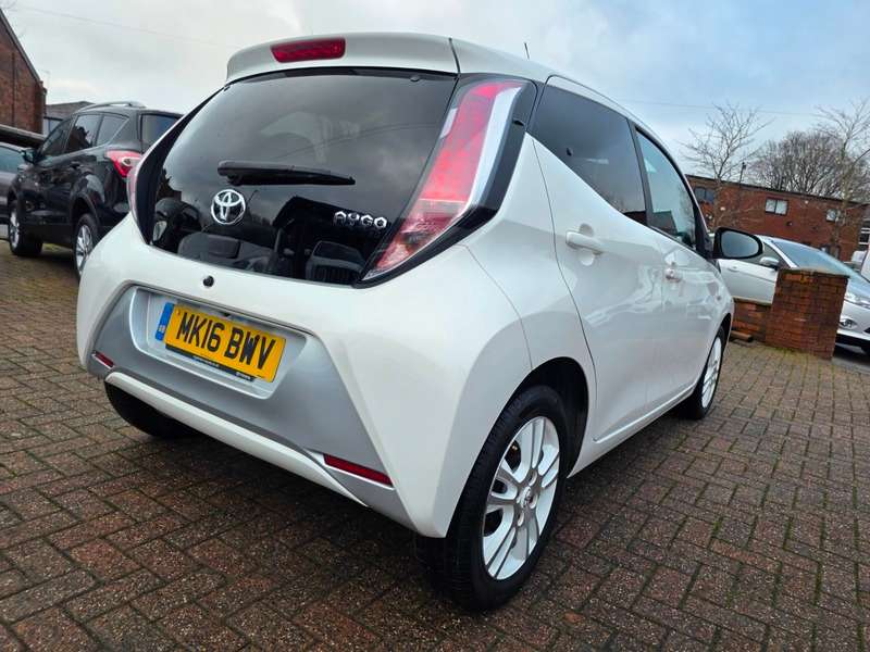 2016 TOYOTA AYGO 2016 TOYOTA AYGO