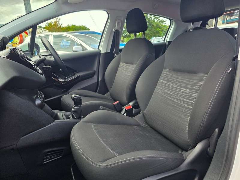2014 PEUGEOT 208 2014 PEUGEOT 208