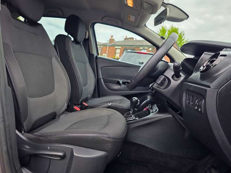 A 2015 RENAULT CAPTUR DYNAMIQUE S NAV DCI A 2015 RENAULT CAPTUR DYNAMIQUE S NAV DCI