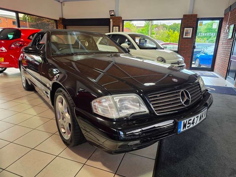 A 2000 MERCEDES SL CLASS SL320 A 2000 MERCEDES SL CLASS SL320