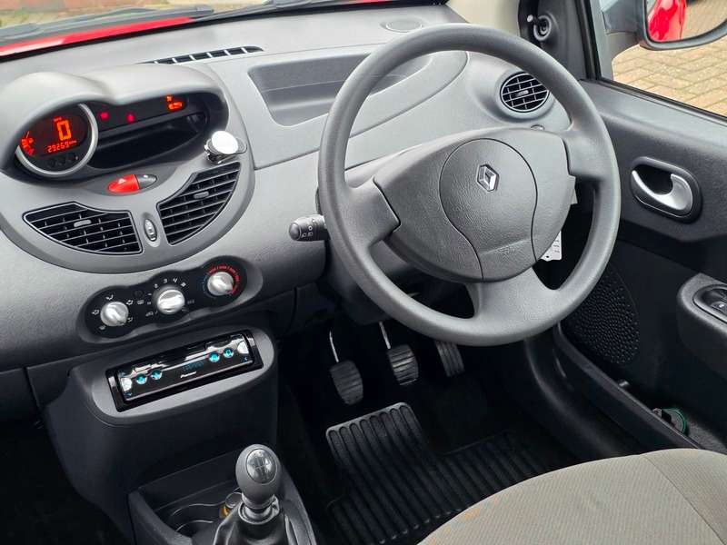 2010 RENAULT TWINGO 2010 RENAULT TWINGO