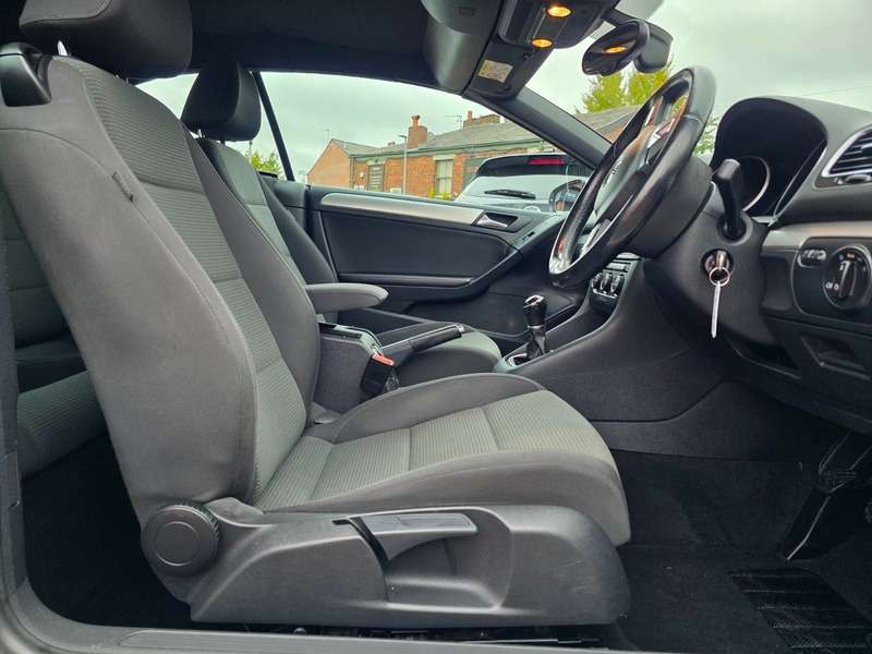 A 2016 VOLKSWAGEN GOLF SE TDI BLUEMOTION TECHNOLOGY A 2016 VOLKSWAGEN GOLF SE TDI BLUEMOTION TECHNOLOGY