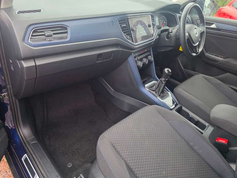 2021 VOLKSWAGEN T-ROC 2021 VOLKSWAGEN T-ROC
