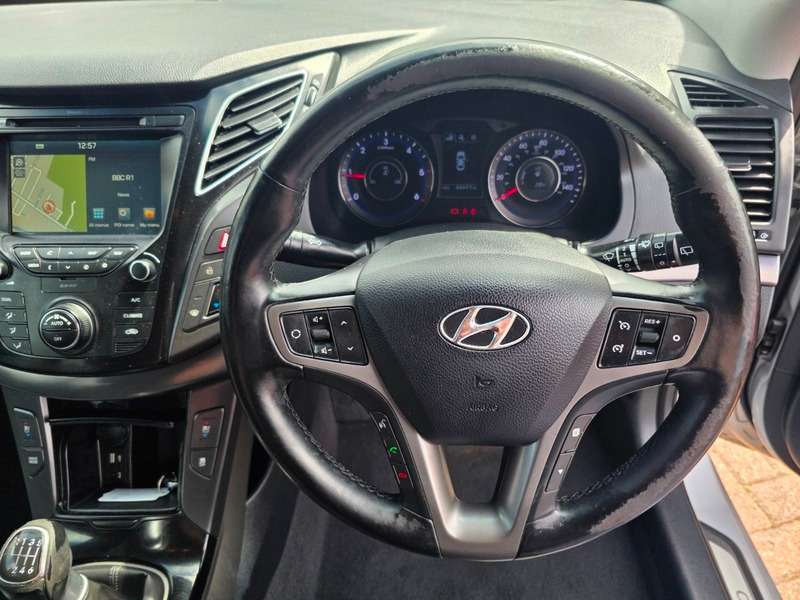 2015 HYUNDAI I40 2015 HYUNDAI I40