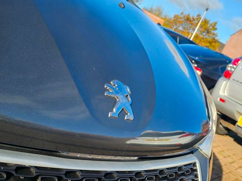 2014 PEUGEOT 208 2014 PEUGEOT 208