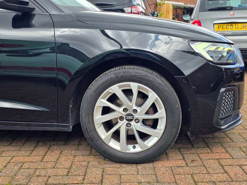 2021 AUDI A1 2021 AUDI A1