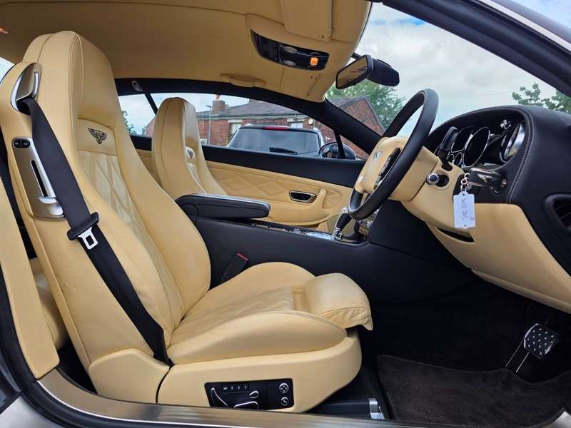 A 2006 BENTLEY CONTINENTAL GT A 2006 BENTLEY CONTINENTAL GT