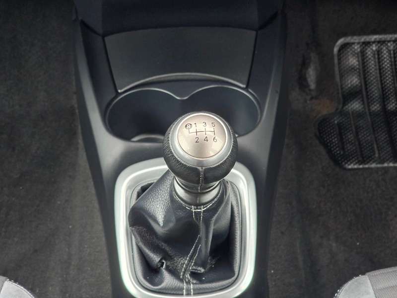 2015 TOYOTA YARIS 2015 TOYOTA YARIS