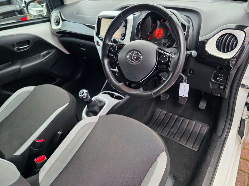2016 TOYOTA AYGO 2016 TOYOTA AYGO