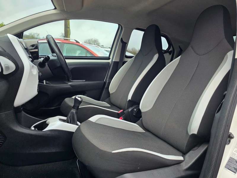 2016 TOYOTA AYGO 2016 TOYOTA AYGO