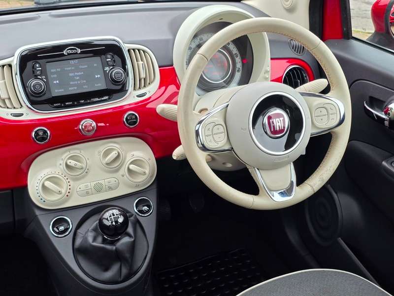 2017 FIAT 500 2017 FIAT 500