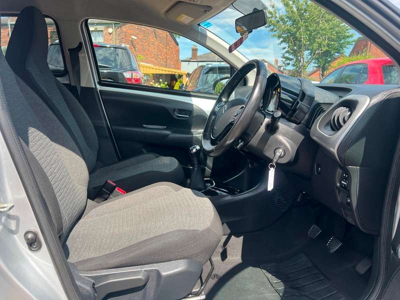 A 2016 CITROEN C1 PURETECH FLAIR A 2016 CITROEN C1 PURETECH FLAIR